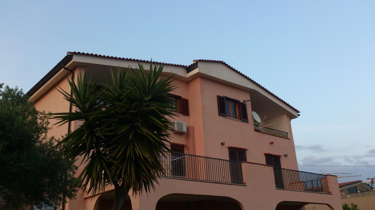 マリーナ・ディ・カメロータ Borgo Marinaro Bed & Breakfast エクステリア 写真