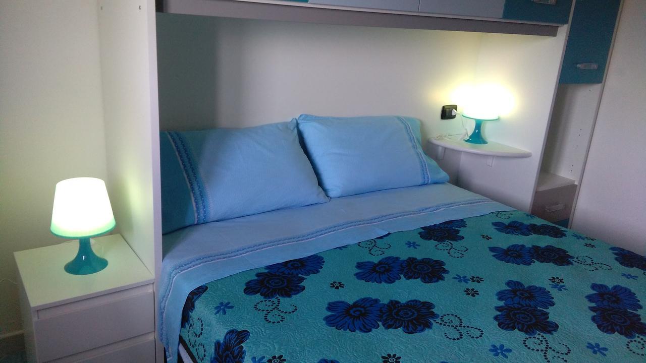 マリーナ・ディ・カメロータ Borgo Marinaro Bed & Breakfast エクステリア 写真