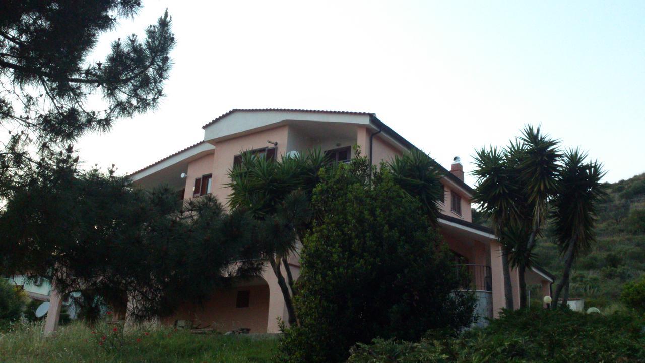 マリーナ・ディ・カメロータ Borgo Marinaro Bed & Breakfast エクステリア 写真