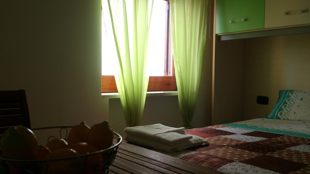マリーナ・ディ・カメロータ Borgo Marinaro Bed & Breakfast エクステリア 写真
