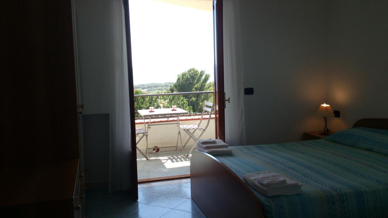 マリーナ・ディ・カメロータ Borgo Marinaro Bed & Breakfast エクステリア 写真