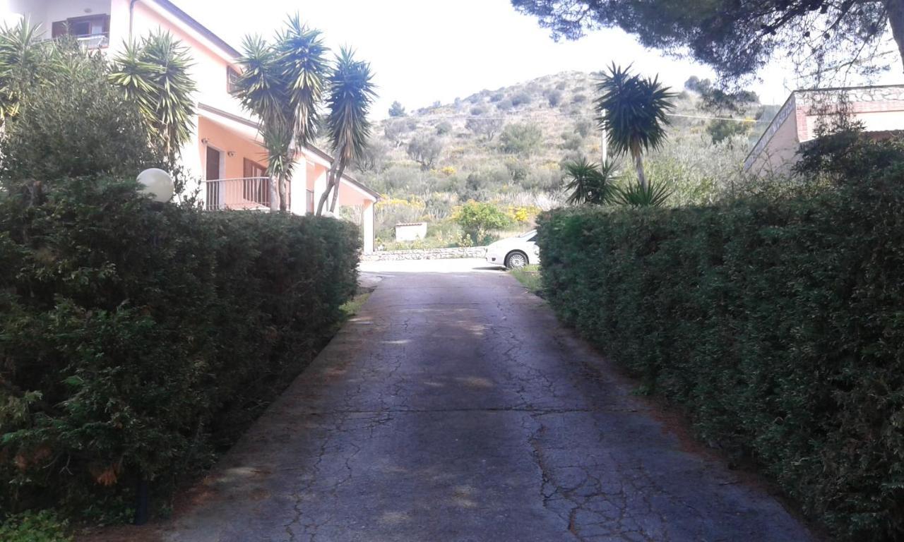 マリーナ・ディ・カメロータ Borgo Marinaro Bed & Breakfast エクステリア 写真