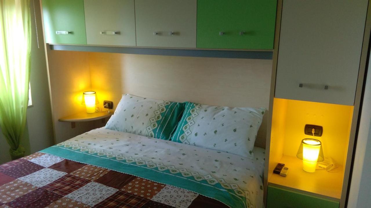 マリーナ・ディ・カメロータ Borgo Marinaro Bed & Breakfast エクステリア 写真