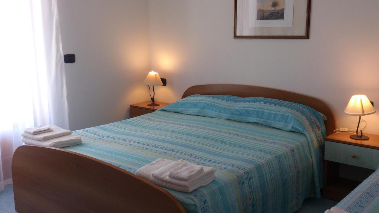 マリーナ・ディ・カメロータ Borgo Marinaro Bed & Breakfast エクステリア 写真